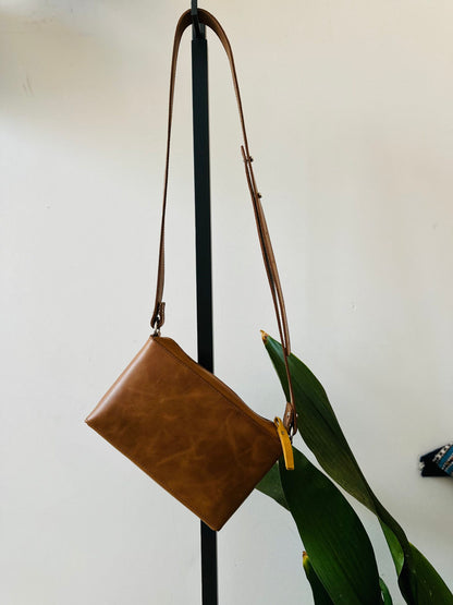 Crossbody Leather Bag TOURIST