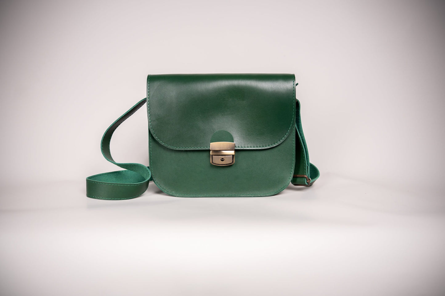 Natural Leather Saddle Bag Large – Green